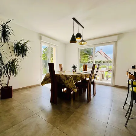 Le Des Marais Charming With Garden In Carentan-les-marais Holiday home